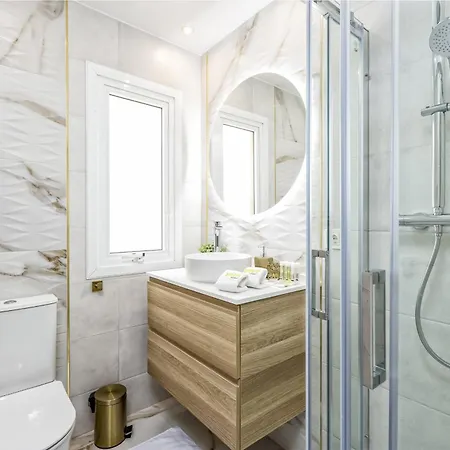 アパート Vivi Homes - Rio Pool, Terrace, Golf & Sea View