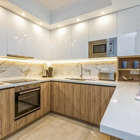 شقة Vivi Homes - Rio Pool, Terrace, Golf & Sea View فوينخيرولا