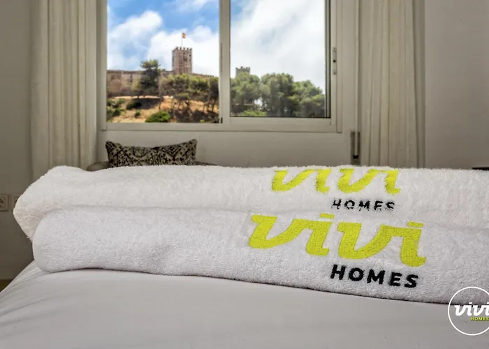 アパート Vivi Homes - Rio Pool, Terrace, Golf & Sea View フエンヒロラ